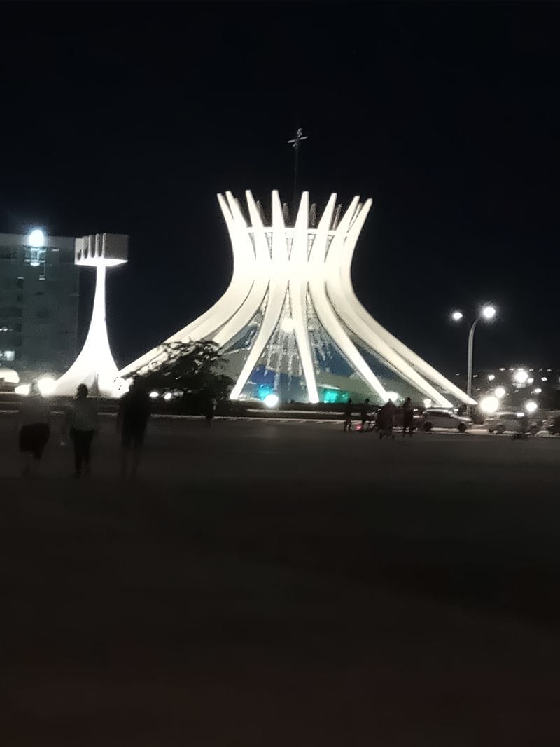 Foto de Catedral Metropolitana Nossa Senhora Aparecida, atração em Brasília